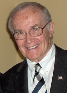 Newton Norman Minow - бывший руководитель Федерального Агенства Связи США